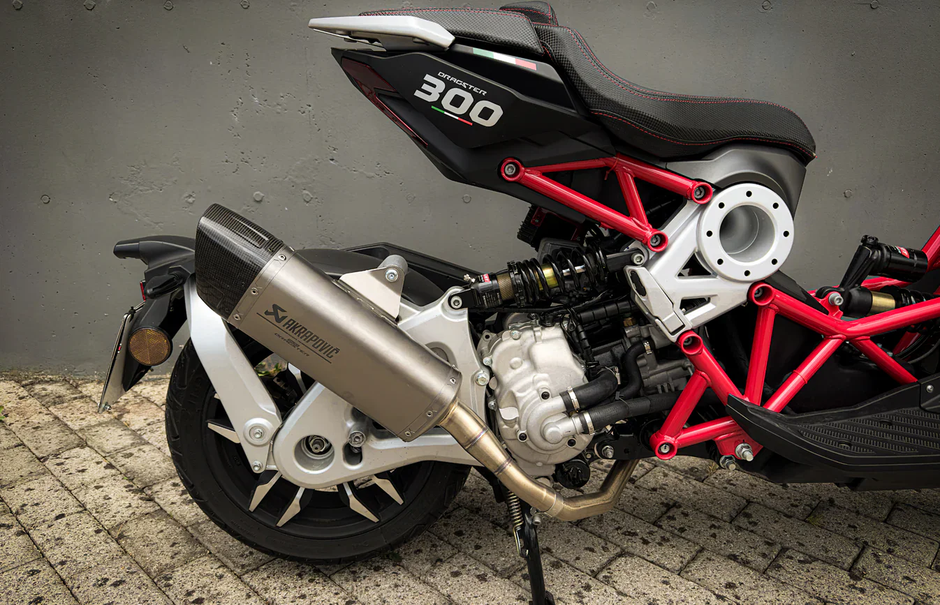 Italjet Dragster 250 Akrapovič Racing Muffler Slip-On - 
